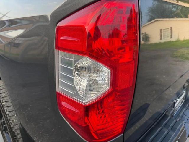 2016 Toyota Tundra SR5 5.7L V8