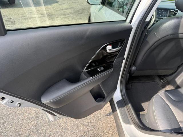 2017 Kia Niro EX