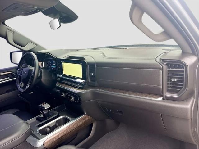 2024 Chevrolet Silverado 1500 4WD Crew Cab Short Bed RST