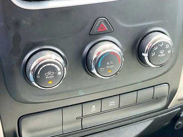 2019 Ram 1500 Classic SLT Crew Cab 4x2 6'4" Box