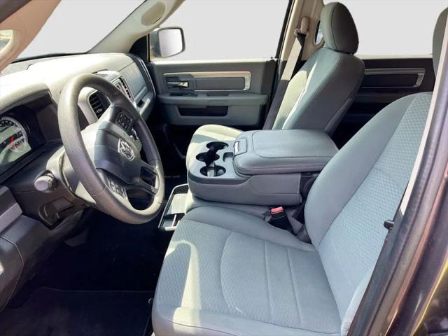 2019 Ram 1500 Classic SLT Crew Cab 4x2 6'4" Box