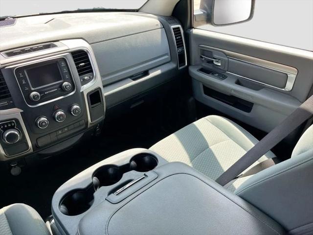 2019 Ram 1500 Classic SLT Crew Cab 4x2 6'4" Box