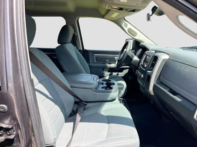 2019 Ram 1500 Classic SLT Crew Cab 4x2 6'4" Box