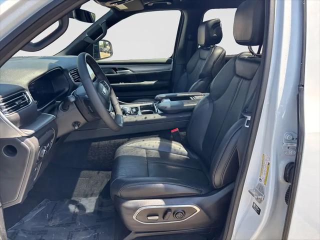 2024 Jeep Wagoneer Series II Carbide 4x4