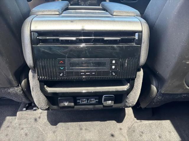 2024 Jeep Wagoneer Series II Carbide 4x4