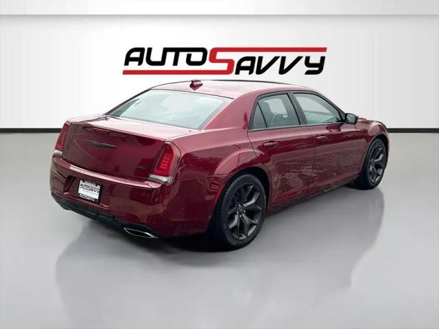 2022 Chrysler 300 Touring