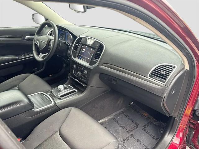 2022 Chrysler 300 Touring