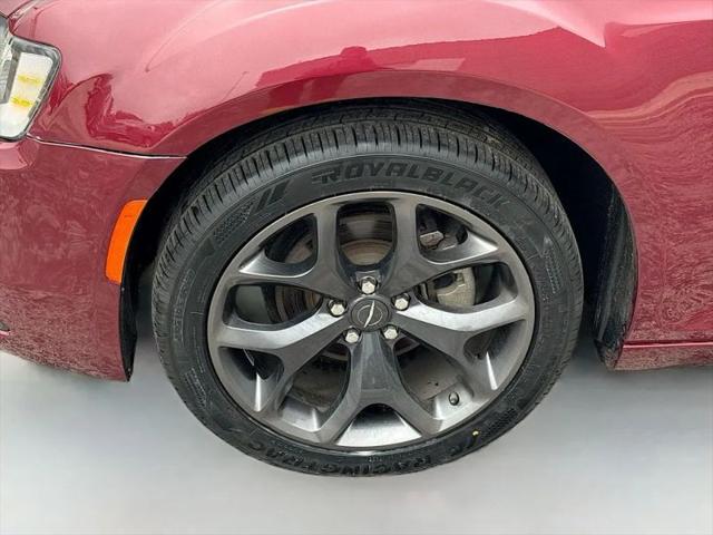 2022 Chrysler 300 Touring