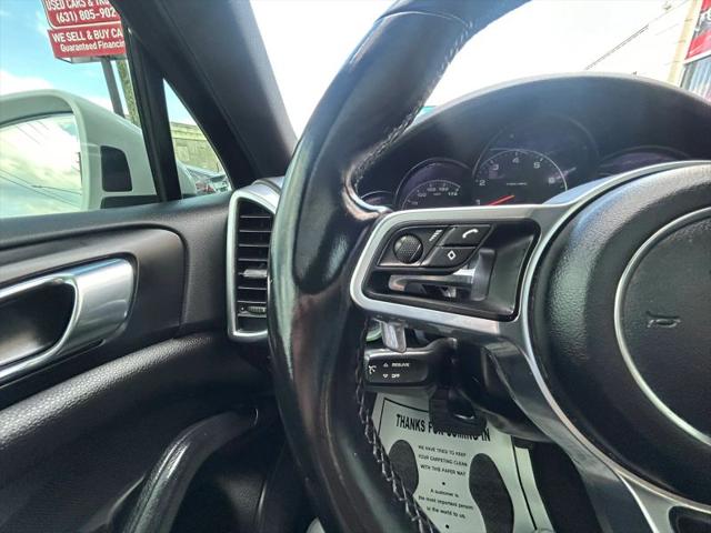 2017 Porsche Cayenne Platinum Edition