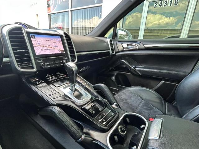 2017 Porsche Cayenne Platinum Edition