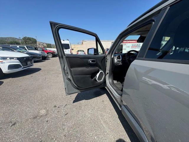 2019 Jeep Renegade Latitude FWD