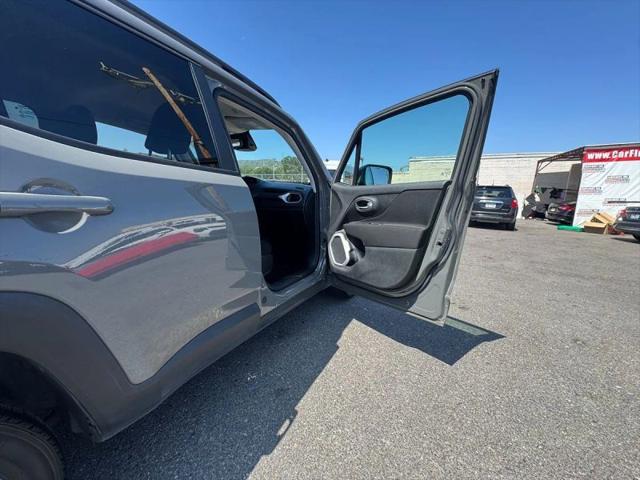 2019 Jeep Renegade Latitude FWD