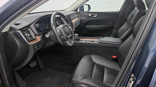 2021 Volvo XC60 T5 Momentum