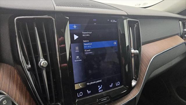 2021 Volvo XC60 T5 Momentum