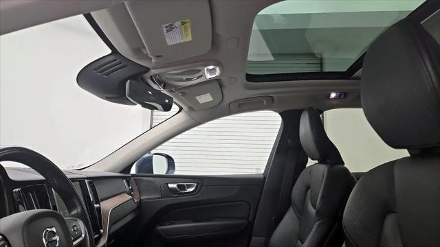 2021 Volvo XC60 T5 Momentum