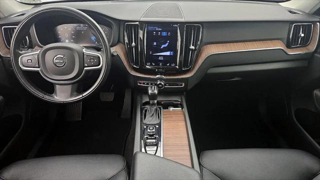2021 Volvo XC60 T5 Momentum
