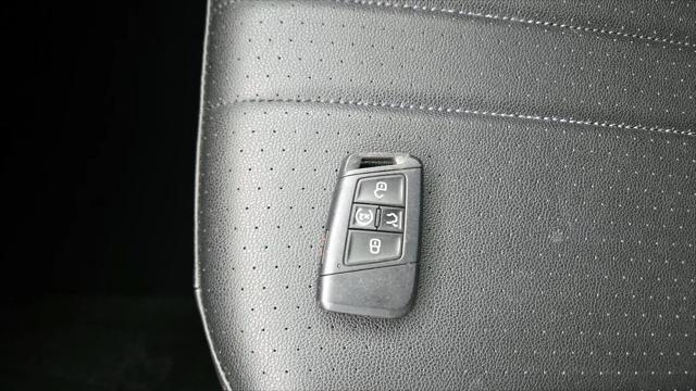 2024 Volkswagen Tiguan 2.0T Wolfsburg Edition