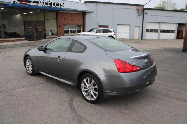 2014 INFINITI Q60 Base