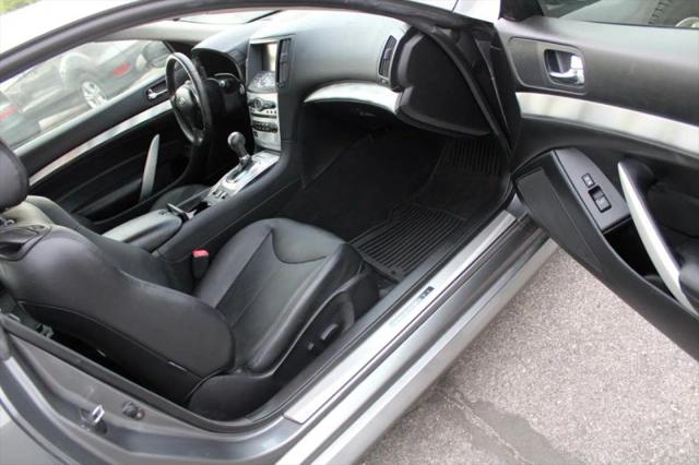 2014 INFINITI Q60 Base