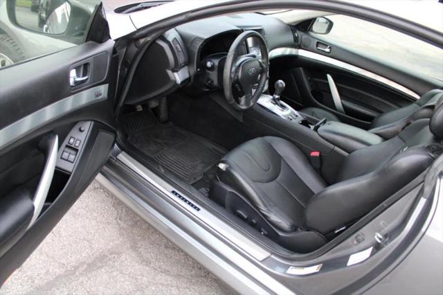 2014 INFINITI Q60 Base