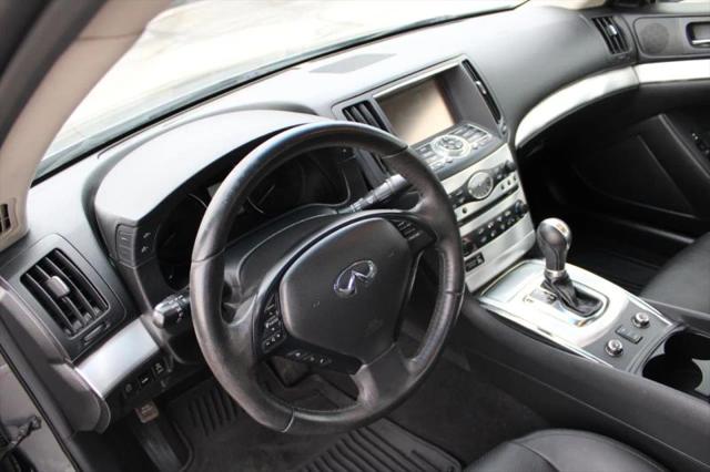 2014 INFINITI Q60 Base