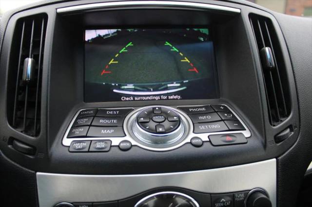 2014 INFINITI Q60 Base