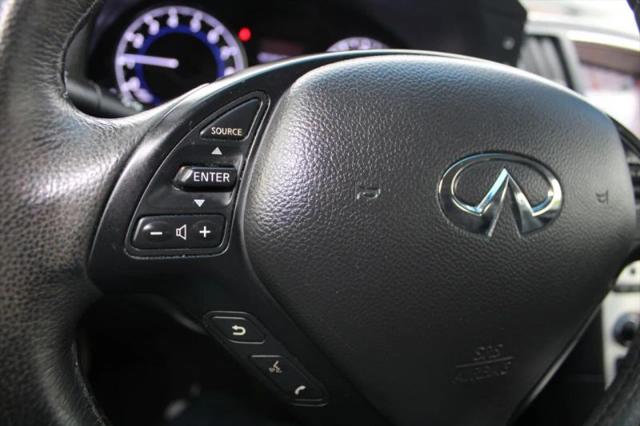 2014 INFINITI Q60 Base