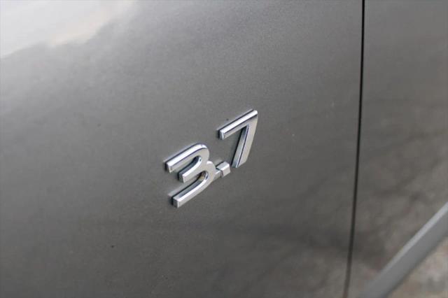 2014 INFINITI Q60 Base