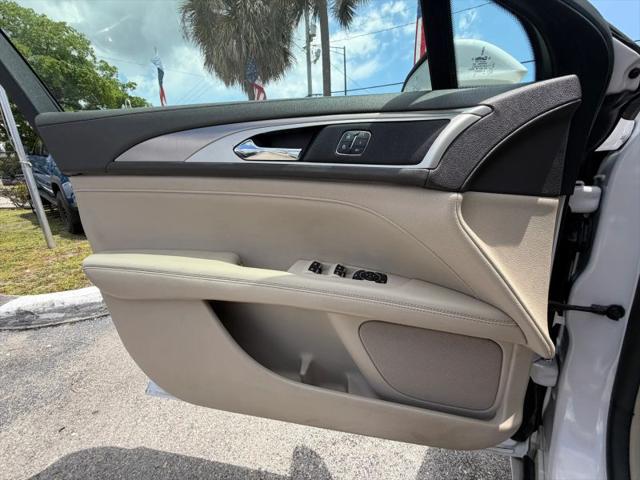 2019 Lincoln MKZ Standard