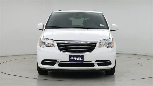 2015 Chrysler Town & Country LX