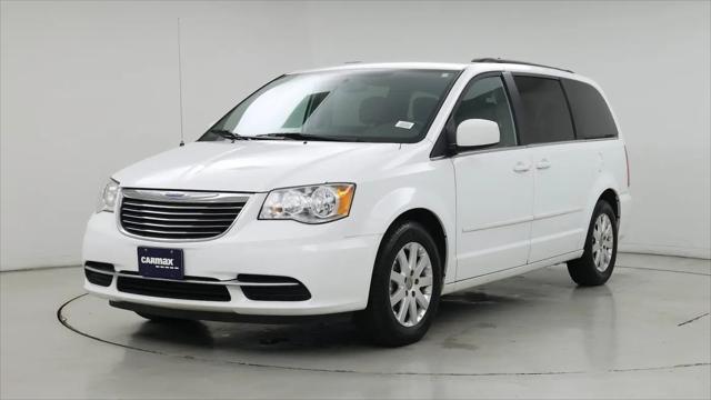 2015 Chrysler Town & Country LX