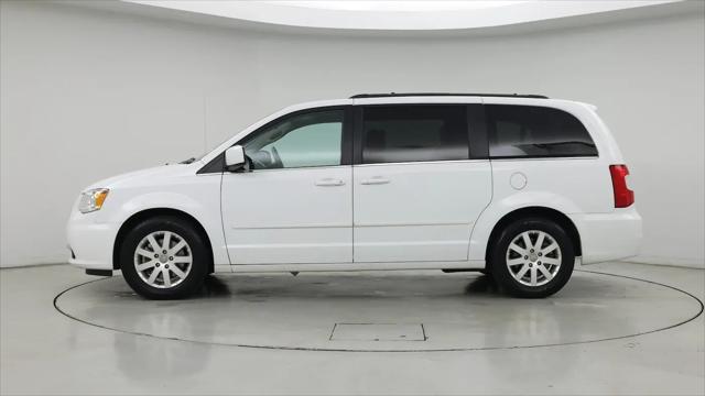 2015 Chrysler Town & Country LX