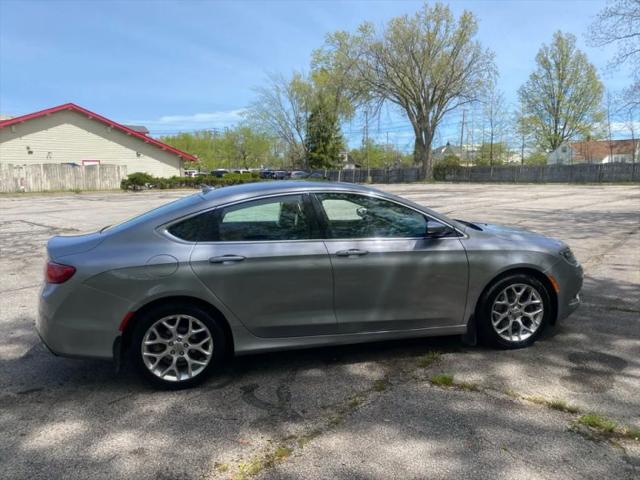 2016 Chrysler 200 C