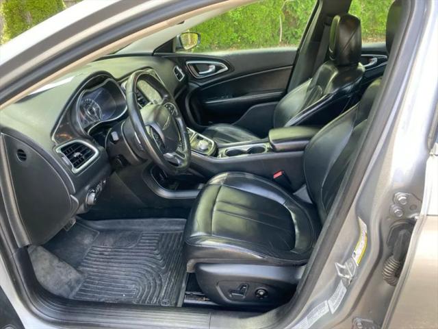 2016 Chrysler 200 C