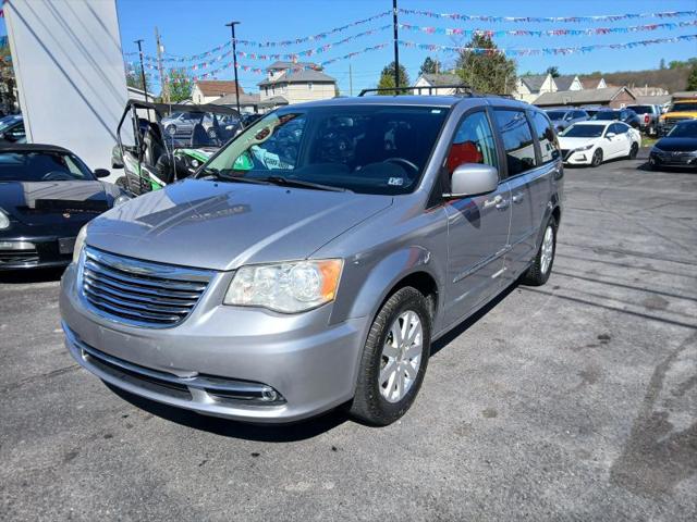 2013 Chrysler Town & Country Touring