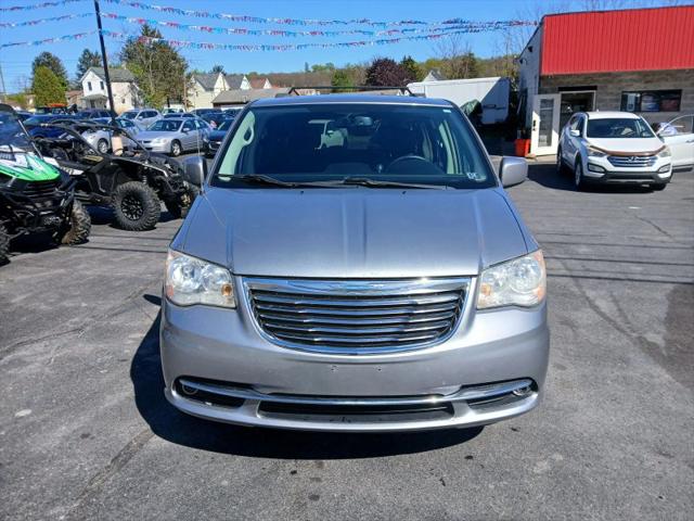 2013 Chrysler Town & Country Touring