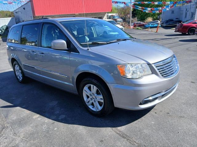 2013 Chrysler Town & Country Touring