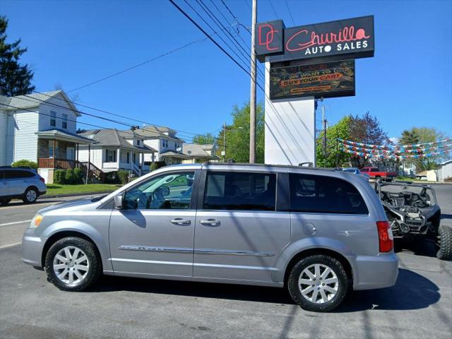 2013 Chrysler Town & Country Touring