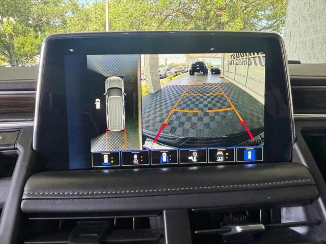 2022 Chevrolet Suburban 4WD LT