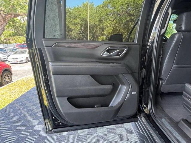 2022 Chevrolet Suburban 4WD LT