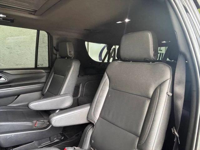 2022 Chevrolet Suburban 4WD LT