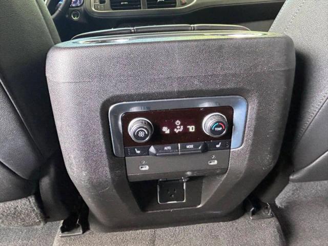 2022 Chevrolet Suburban 4WD LT