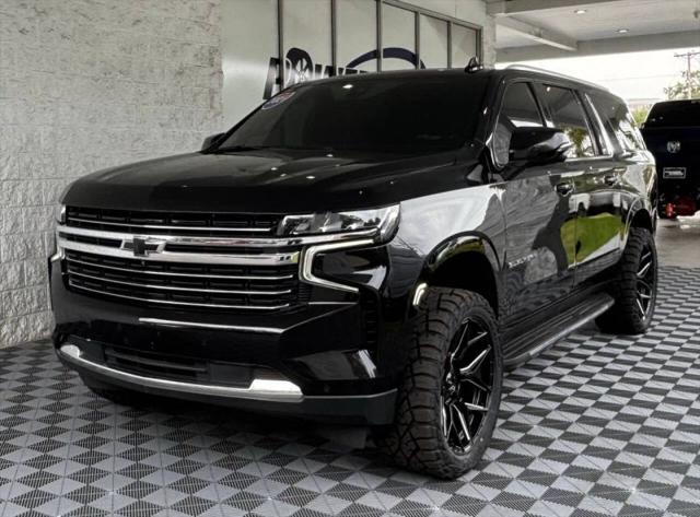 2022 Chevrolet Suburban 4WD LT