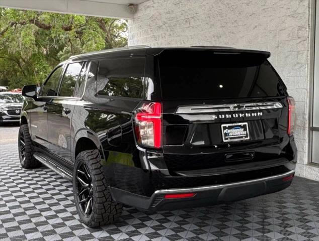 2022 Chevrolet Suburban 4WD LT