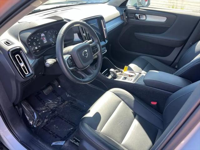 2021 Volvo XC40 T5 Momentum