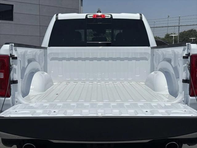2026 Ram 1500 Tradesman Crew Cab 4x4 5'7" Box