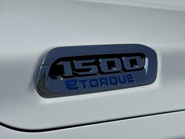 2026 Ram 1500 Tradesman Crew Cab 4x4 5'7" Box