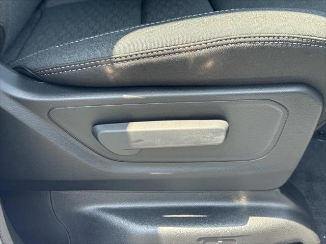 2026 Ram 1500 Tradesman Crew Cab 4x4 5'7" Box