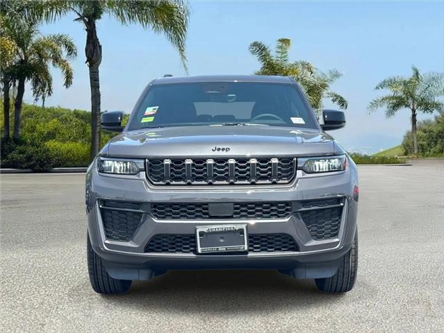 2026 Jeep Grand Cherokee L Altitude 4x2