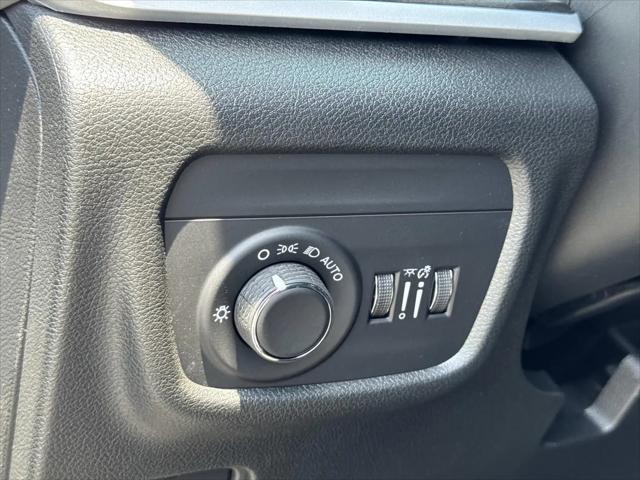 2026 Jeep Grand Cherokee L Altitude 4x2